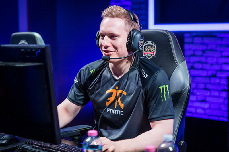 Fnatic强势横扫曼联晋级半决赛，状态火热！！-九游下载中心