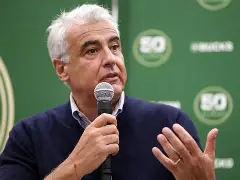 雄鹿核心球员伤退，球队未来走势成疑，资料成为人民.-九游官网入口